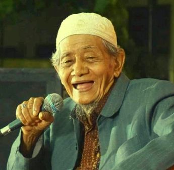 Biografi KH Husein Ilyas Mojokerto