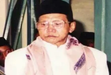 Biografi Lengkap KH. Chasan Tholabi