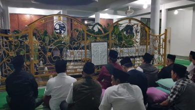KH Mustaqim bin Husain