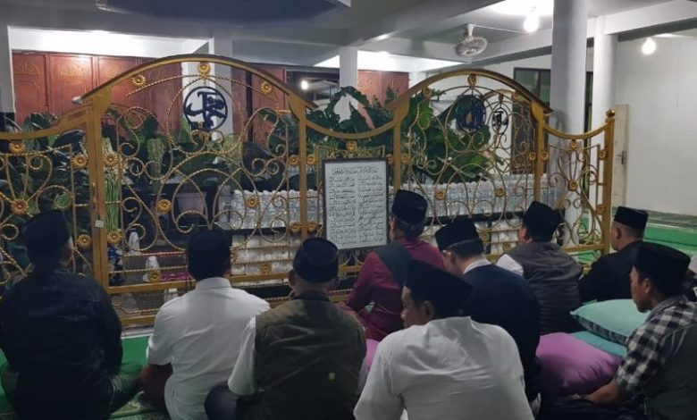 KH Mustaqim bin Husain