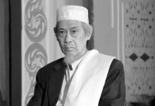 KH. Maftuh Basthul Birri